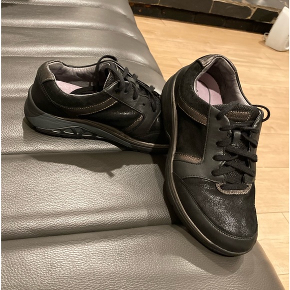 Aravon Pyper Ubal Black Sneakers Size 6.5 - Picture 2 of 11